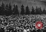 Standbild May Day Feier Moskau Russland Sowjetunion, 1946, aus Sekunde 38 historischem Filmmaterial Videoclip 65675046650
