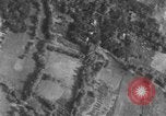 Standbild Air Strike Vietnam, 1966, aus Sekunde 5 historischem Filmmaterial Videoclip 65675046651