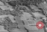 Standbild Air Strike Vietnam, 1966, aus Sekunde 15 historischem Filmmaterial Videoclip 65675046651