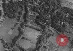 Standbild Air Strike Vietnam, 1966, aus Sekunde 32 historischem Filmmaterial Videoclip 65675046651
