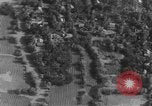 Standbild Air Strike Vietnam, 1966, aus Sekunde 36 historischem Filmmaterial Videoclip 65675046651