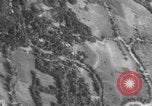 Standbild Air Strike Vietnam, 1966, aus Sekunde 49 historischem Filmmaterial Videoclip 65675046651