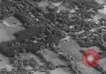 Standbild Air Strike Vietnam, 1966, aus Sekunde 53 historischem Filmmaterial Videoclip 65675046651
