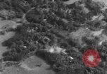 Standbild Air Strike Vietnam, 1966, aus Sekunde 62 historischem Filmmaterial Videoclip 65675046651