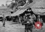 Immagine di Danni dovuti a sgranare Il Vietnam, 1962, secondo 10 filmato di repertorio 65675046658