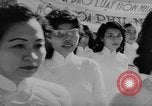 Immagine di Dignitari guarda una sfilata Il Vietnam, 1962, secondo 46 filmato di repertorio 65675046659