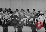 Immagine di Dignitari guarda una sfilata Il Vietnam, 1962, secondo 48 filmato di repertorio 65675046659