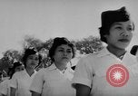 Immagine di Dignitari guarda una sfilata Il Vietnam, 1962, secondo 62 filmato di repertorio 65675046659