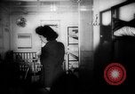 Immagine di British spose di guerra New York United States USA, 1946, secondo 13 filmato di repertorio 65675046678