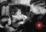 Immagine di British spose di guerra New York United States USA, 1946, secondo 54 filmato di repertorio 65675046678