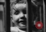 Immagine di British spose di guerra New York United States USA, 1946, secondo 56 filmato di repertorio 65675046678