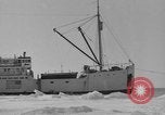 Standbild Aufgabe West Base der Antarktis, 1941, aus Sekunde 13 historischem Filmmaterial Videoclip 65675046682