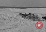 Standbild Aufgabe West Base der Antarktis, 1941, aus Sekunde 38 historischem Filmmaterial Videoclip 65675046682