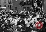 Standbild Frank Moy's Funeral Chicago Illinois USA, 1937, aus Sekunde 20 historischem Filmmaterial Videoclip 65675046689