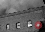 Standbild Brand bei Fleisch Anlage Chicago Illinois USA, 1937, aus Sekunde 22 historischem Filmmaterial Videoclip 65675046691