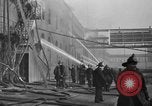 Standbild Brand bei Fleisch Anlage Chicago Illinois USA, 1937, aus Sekunde 26 historischem Filmmaterial Videoclip 65675046691