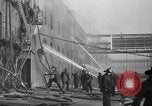 Standbild Brand bei Fleisch Anlage Chicago Illinois USA, 1937, aus Sekunde 27 historischem Filmmaterial Videoclip 65675046691