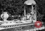 Standbild Wine Festival Lodi California USA, 1937, aus Sekunde 25 historischem Filmmaterial Videoclip 65675046692