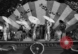 Standbild Wine Festival Lodi California USA, 1937, aus Sekunde 54 historischem Filmmaterial Videoclip 65675046692