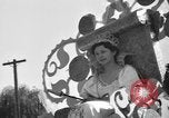 Standbild Wine Festival Lodi California USA, 1937, aus Sekunde 62 historischem Filmmaterial Videoclip 65675046692