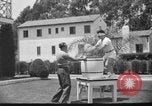 Standbild Georges Suzanne Bel Air California USA, 1937, aus Sekunde 25 historischem Filmmaterial Videoclip 65675046694
