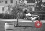 Standbild Georges Suzanne Bel Air California USA, 1937, aus Sekunde 62 historischem Filmmaterial Videoclip 65675046694