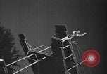 Immagine di I tuffatori olimpici Ruth salto e Marjorie Gestriug Santa Barbara California USA, 1939, secondo 5 filmato di repertorio 65675046702