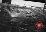 Immagine di I tuffatori olimpici Ruth salto e Marjorie Gestriug Santa Barbara California USA, 1939, secondo 8 filmato di repertorio 65675046702