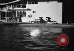 Immagine di I tuffatori olimpici Ruth salto e Marjorie Gestriug Santa Barbara California USA, 1939, secondo 26 filmato di repertorio 65675046702