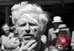 Immagine di Mogli radersi la barba Renton Washington USA, 1939, secondo 47 filmato di repertorio 65675046707