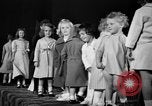 Immagine di Kids Fashion show New York United States USA, 1939, secondo 9 filmato di repertorio 65675046708