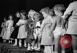 Immagine di Kids Fashion show New York United States USA, 1939, secondo 11 filmato di repertorio 65675046708