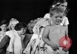 Immagine di Kids Fashion show New York United States USA, 1939, secondo 25 filmato di repertorio 65675046708