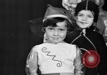 Immagine di Kids Fashion show New York United States USA, 1939, secondo 35 filmato di repertorio 65675046708