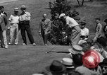 Standbild Henry Picard und Byron Nelson konkurrieren für PGA Champiionship Flushing Queens New York USA, 1939, aus Sekunde 13 historischem Filmmaterial Videoclip 65675046709