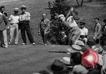 Standbild Henry Picard und Byron Nelson konkurrieren für PGA Champiionship Flushing Queens New York USA, 1939, aus Sekunde 14 historischem Filmmaterial Videoclip 65675046709