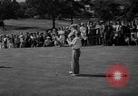 Standbild Henry Picard und Byron Nelson konkurrieren für PGA Champiionship Flushing Queens New York USA, 1939, aus Sekunde 41 historischem Filmmaterial Videoclip 65675046709