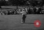 Standbild Henry Picard und Byron Nelson konkurrieren für PGA Champiionship Flushing Queens New York USA, 1939, aus Sekunde 42 historischem Filmmaterial Videoclip 65675046709