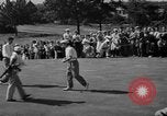 Standbild Henry Picard und Byron Nelson konkurrieren für PGA Champiionship Flushing Queens New York USA, 1939, aus Sekunde 52 historischem Filmmaterial Videoclip 65675046709