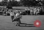 Standbild Henry Picard und Byron Nelson konkurrieren für PGA Champiionship Flushing Queens New York USA, 1939, aus Sekunde 53 historischem Filmmaterial Videoclip 65675046709