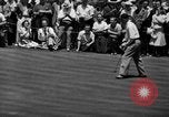 Standbild Henry Picard und Byron Nelson konkurrieren für PGA Champiionship Flushing Queens New York USA, 1939, aus Sekunde 61 historischem Filmmaterial Videoclip 65675046709