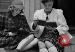 Standbild Designer Kleidung New York City USA, 1940, aus Sekunde 10 historischem Filmmaterial Videoclip 65675046725