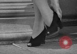 Standbild Designer Kleidung New York City USA, 1940, aus Sekunde 30 historischem Filmmaterial Videoclip 65675046725