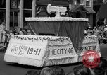 Immagine di Il Labor Day celebrazione Mount Carmel Illinois USA, 1940, secondo 15 filmato di repertorio 65675046728