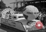 Immagine di Il Labor Day celebrazione Mount Carmel Illinois USA, 1940, secondo 37 filmato di repertorio 65675046728