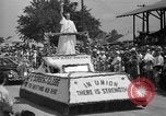 Immagine di Il Labor Day celebrazione Mount Carmel Illinois USA, 1940, secondo 53 filmato di repertorio 65675046728