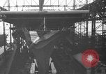 Immagine di Lancio di USS Hornet CV-8 Newport News Virginia USA, 1940, secondo 4 filmato di repertorio 65675046730