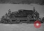 Immagine di Truppe cross river Front Knox Kentucky USA, 1940, secondo 18 filmato di repertorio 65675046732