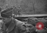 Immagine di Truppe cross river Front Knox Kentucky USA, 1940, secondo 25 filmato di repertorio 65675046732