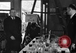 Standbild Freitag 13 Club Philadelphia Pennsylvania USA, 1940, aus Sekunde 8 historischem Filmmaterial Videoclip 65675046733